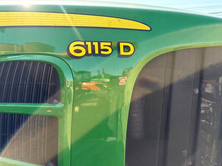 john-deere-6115d-image-25