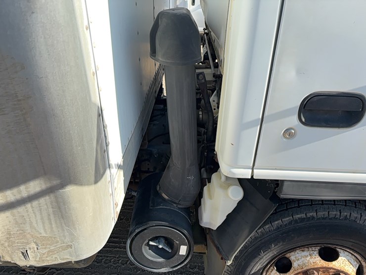 1999-isuzu-npr-image-10