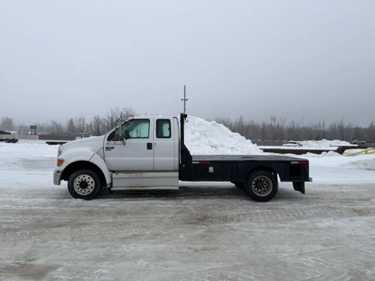 2009-ford-f650-xlt-image-6