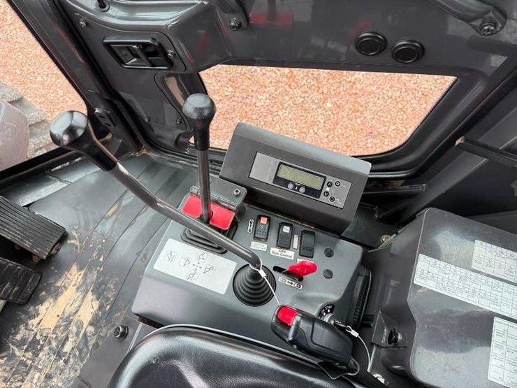 2021-hitachi-zw50-5b-image-48