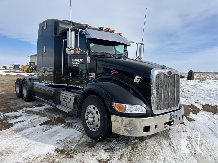 2012-peterbilt-386-image-3