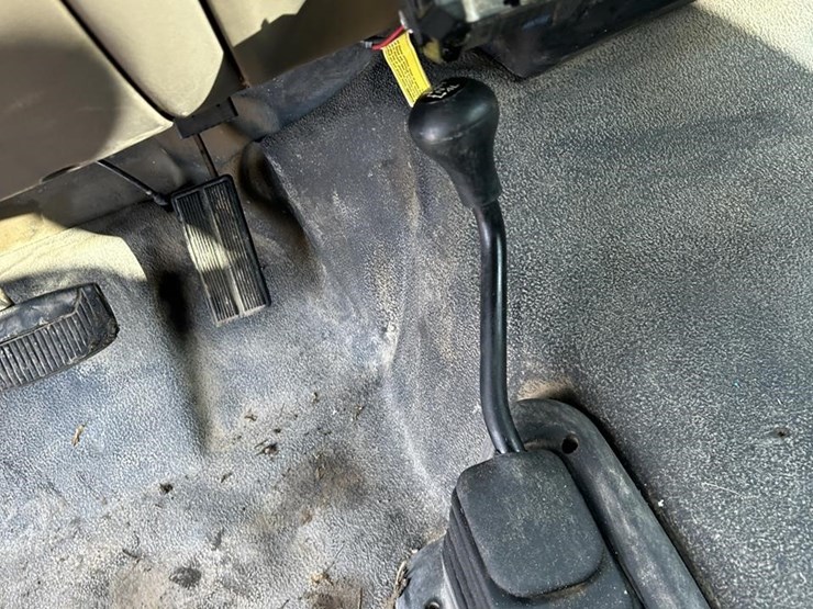 2001-ford-f350-xl-image-18