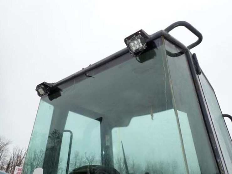 deere-244j-image-50