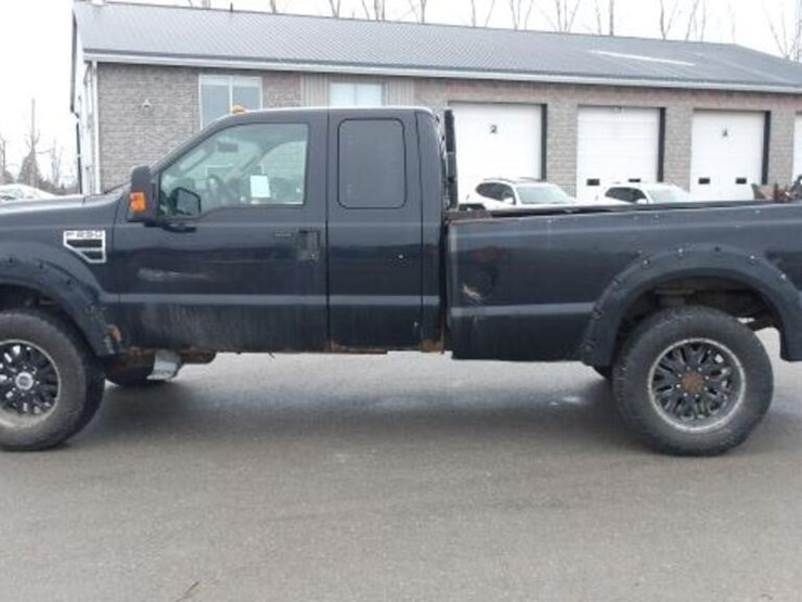 2010-ford-f250-xlt-image-8