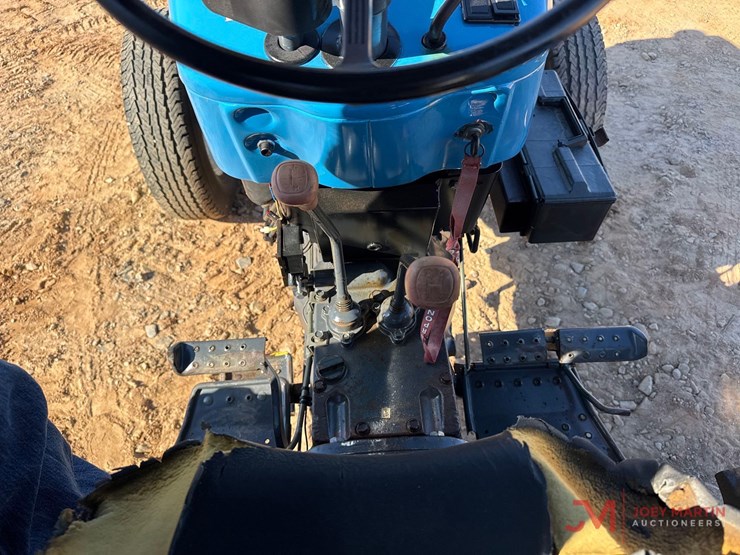 new-holland-3930-image-16