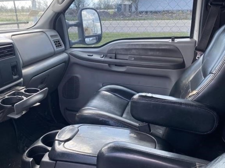 2003-ford-f350-image-8