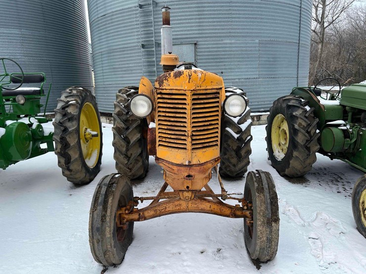 minneapolis-moline-tractor-image-13