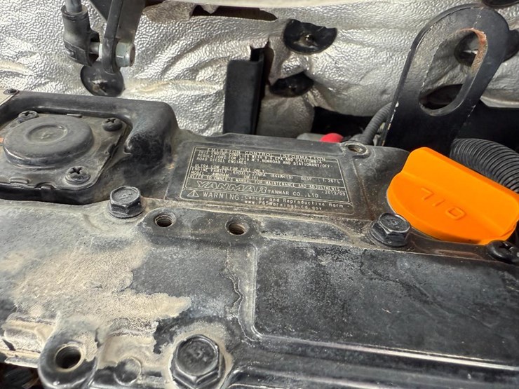 caterpillar-302.7d-cr-image-41