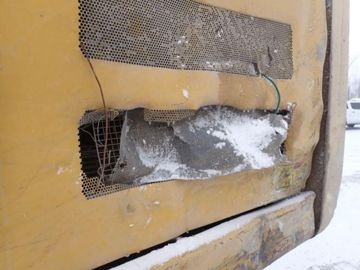 2017-caterpillar-320fl-image-28