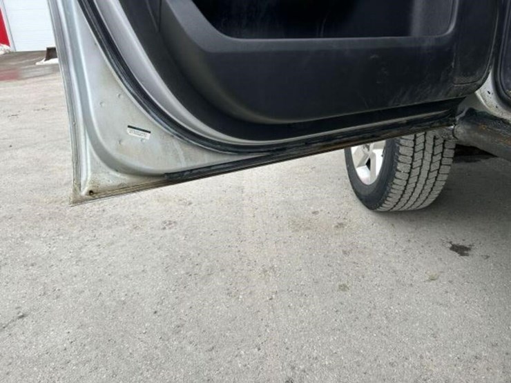 2018-chevrolet-silverado-2500hd-image-31