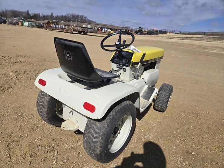 john-deere-110-image-7