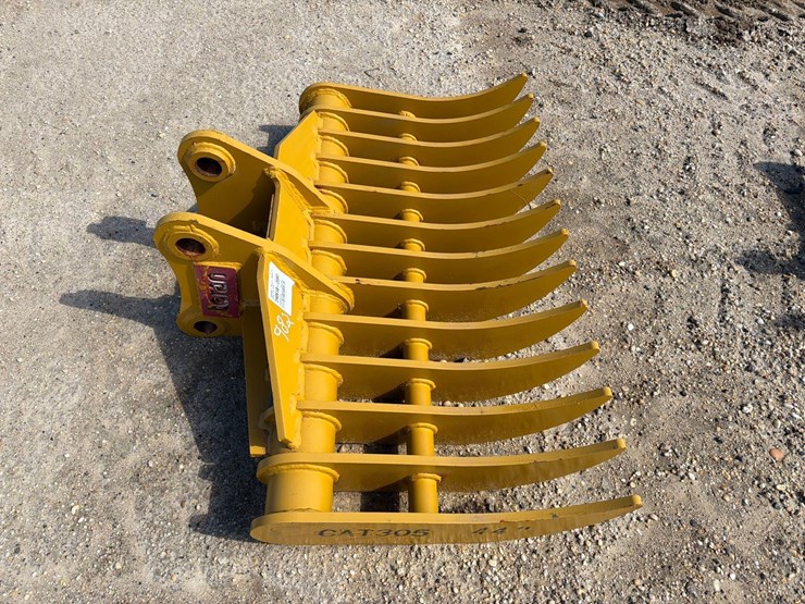 caterpillar-305-image-2