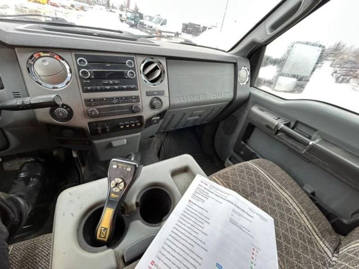 2011-ford-f350-image-16