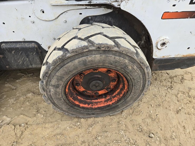 bobcat-s750-image-12