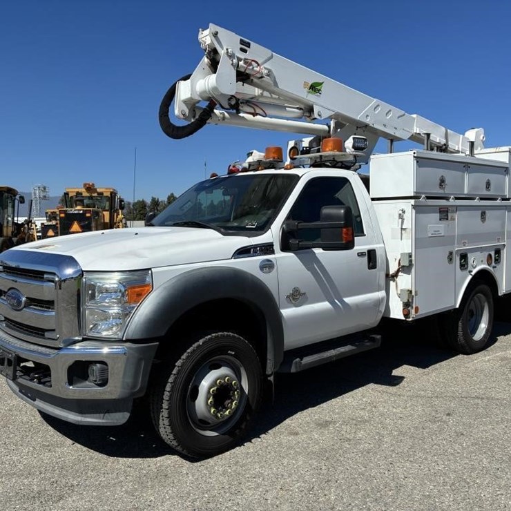 2016 FORD F550