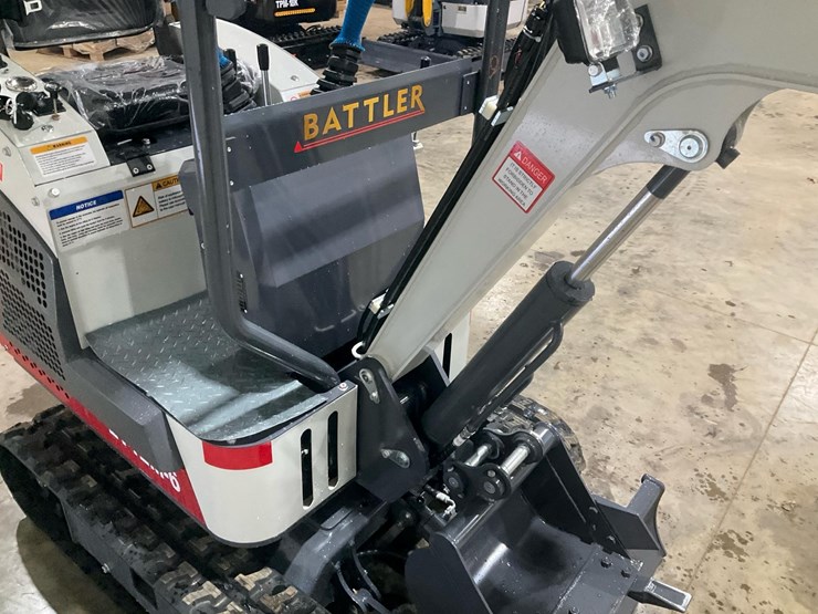 #1600-•-unused-2025-bttl12-excavator-image-17