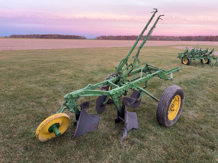 john-deere-14-image-5