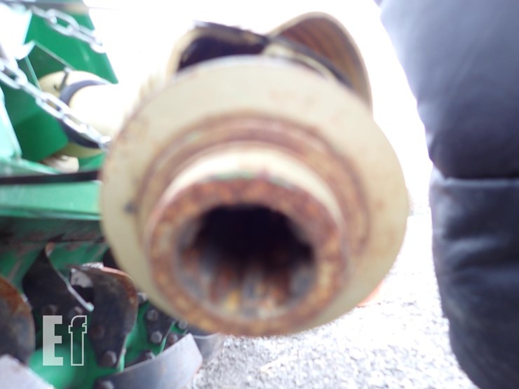 2021-john-deere-655-image-3