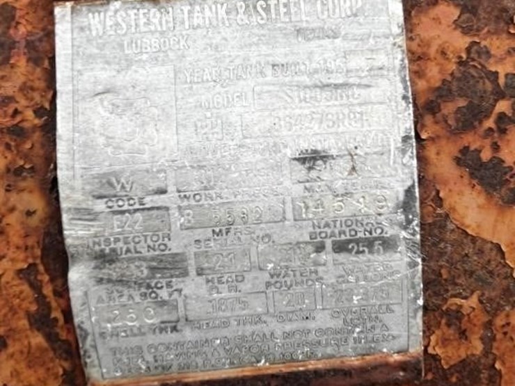 l2---farmall-350-l.p.-gas-image-9