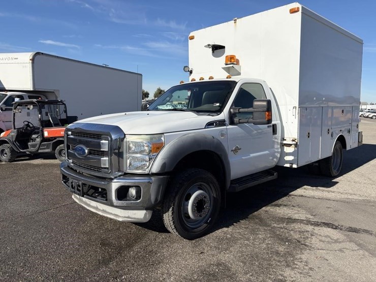 2012-ford-f550-image-1