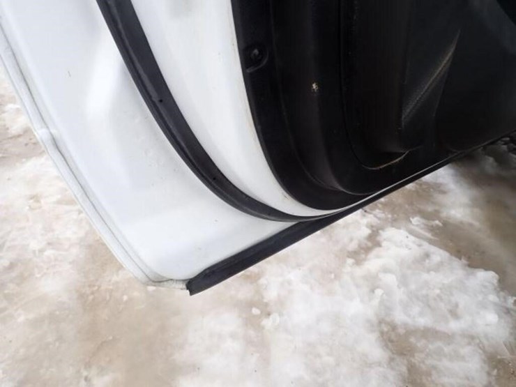 2015-dodge-1500-image-31