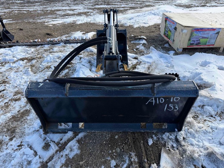 2025-landhonor-backhoe-image-4