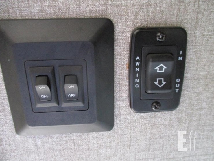 2020-jayco-jay-flight-rocky-mountain-edition-242bhs-image-18