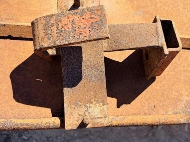 l3---square-bale-loader-image-10