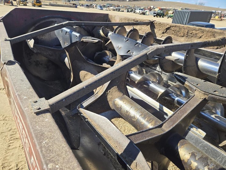 caterpillar-c7-image-16