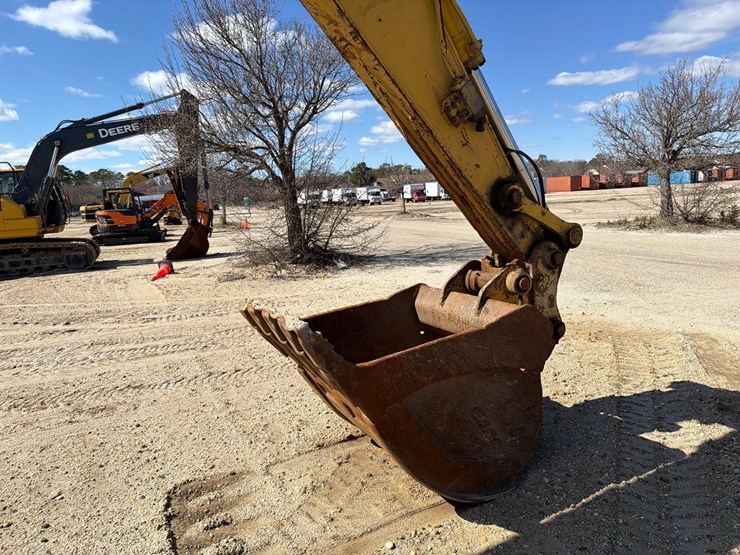 komatsu-pc308us-lc-3-image-14