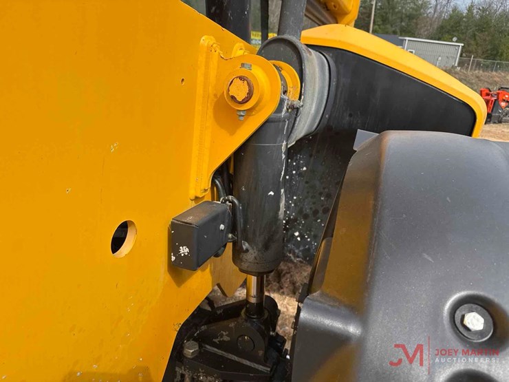 2016-jcb-507-42-image-16