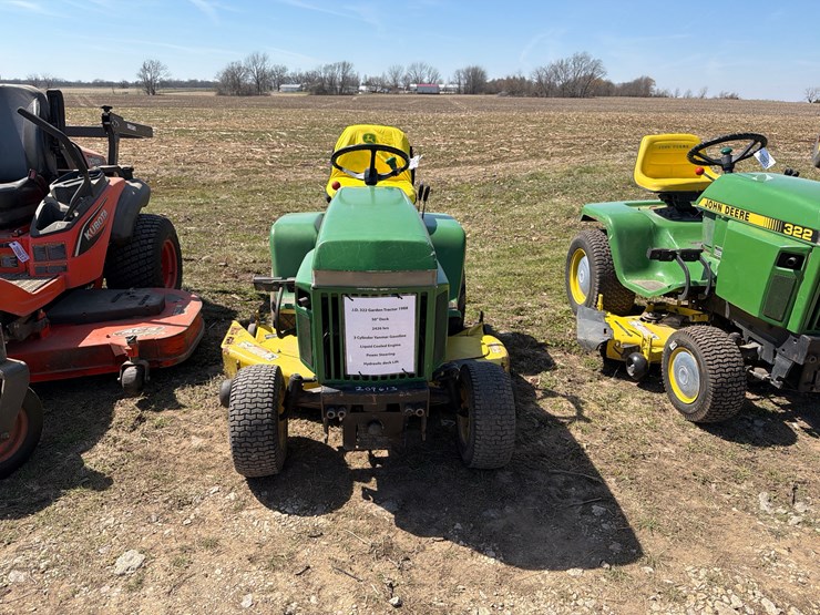 john-deere-322-image-2