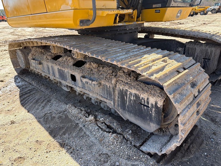 2020-deere-160g-image-18