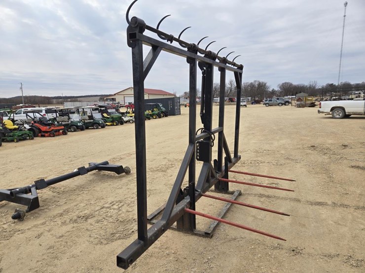 #432-•-3pt-big-square-bale-carrier-image-4