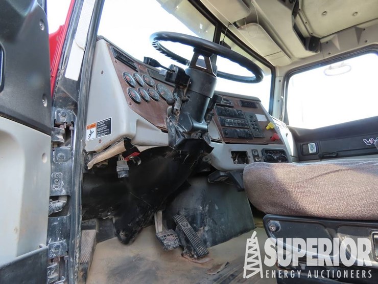 2015-western-star-4900-image-7