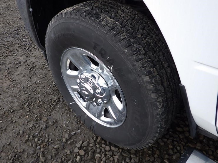 2024-dodge-ram-2500-image-32