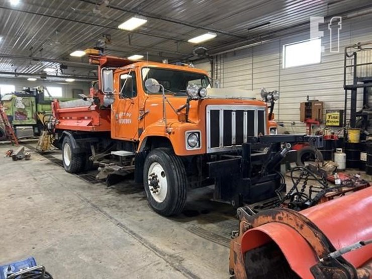 1998-international-s2500-image-1