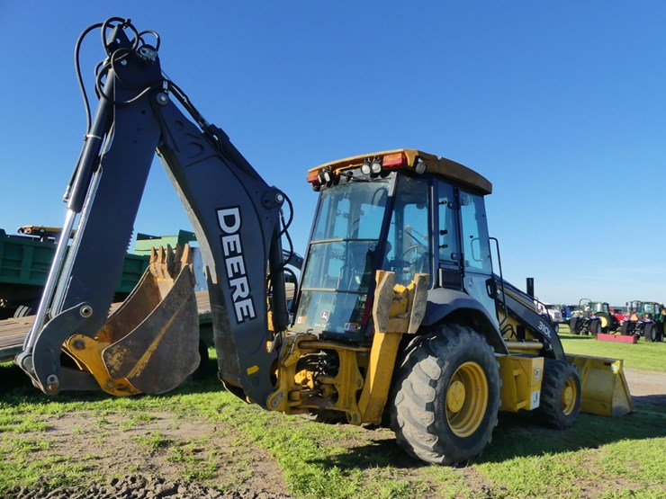 2016-deere-310l-image-3