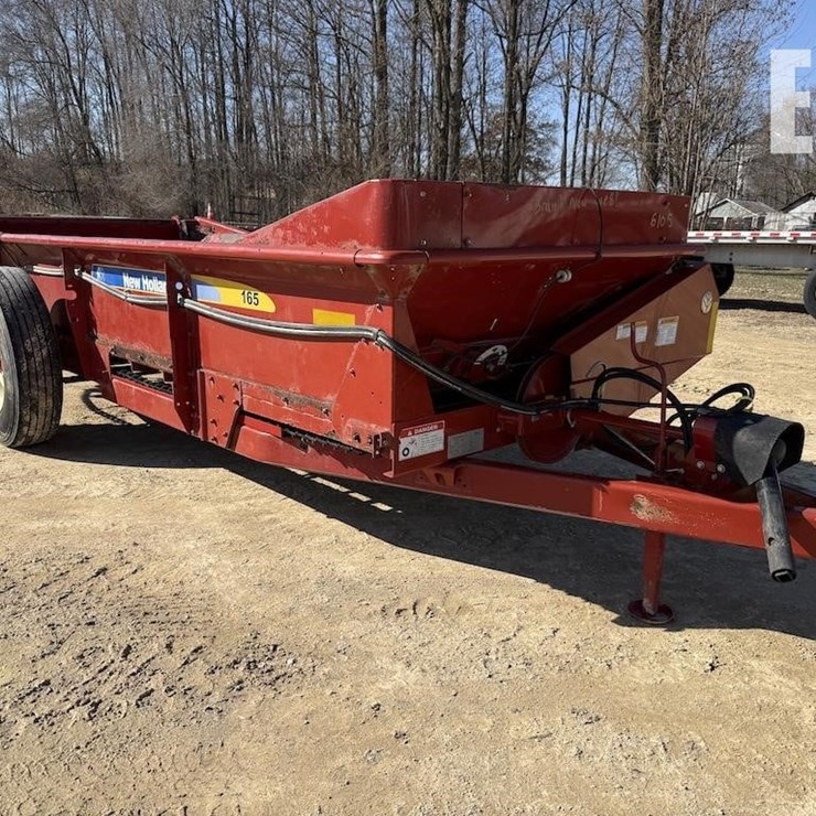 2013 NEW HOLLAND 165