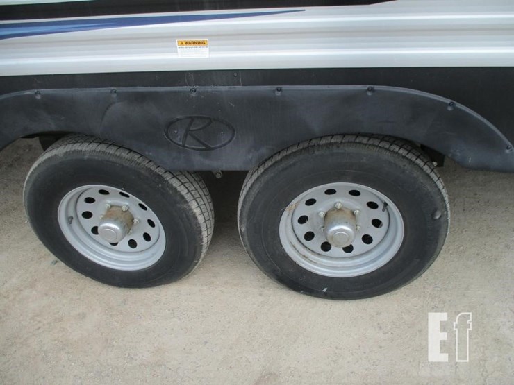 2020-keystone-rv-co-springdale-200787-image-30