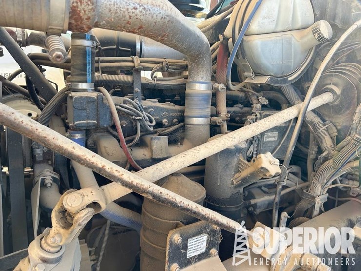 2004-mack-rd688s-image-9