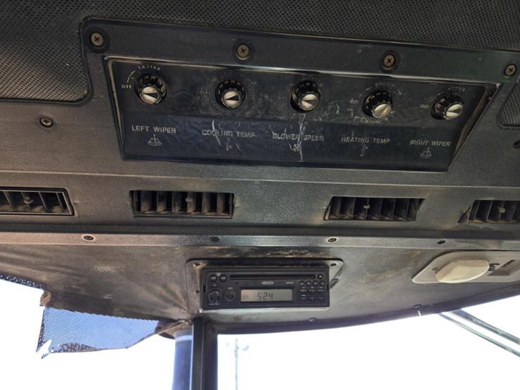 john-deere-4640-image-22