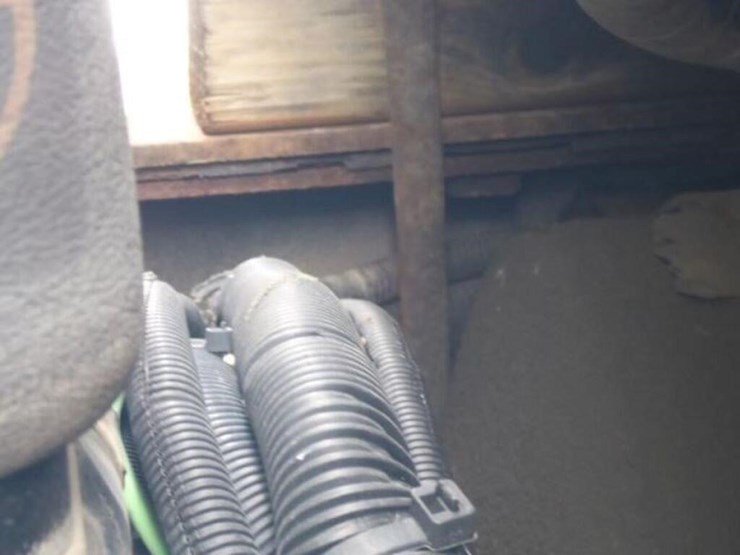 2015-peterbilt-367-image-25