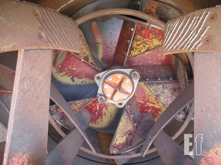 1992-caterpillar-c13-image-27