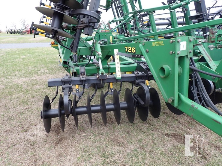 john-deere-726-image-4