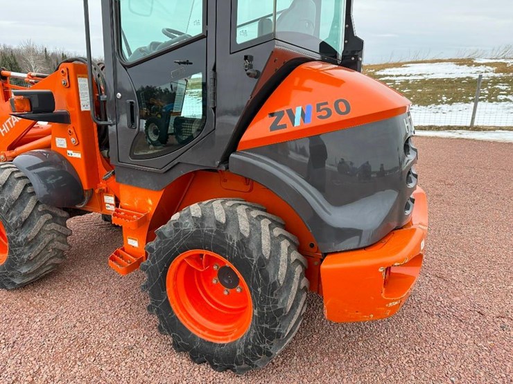 2021-hitachi-zw50-5b-image-16