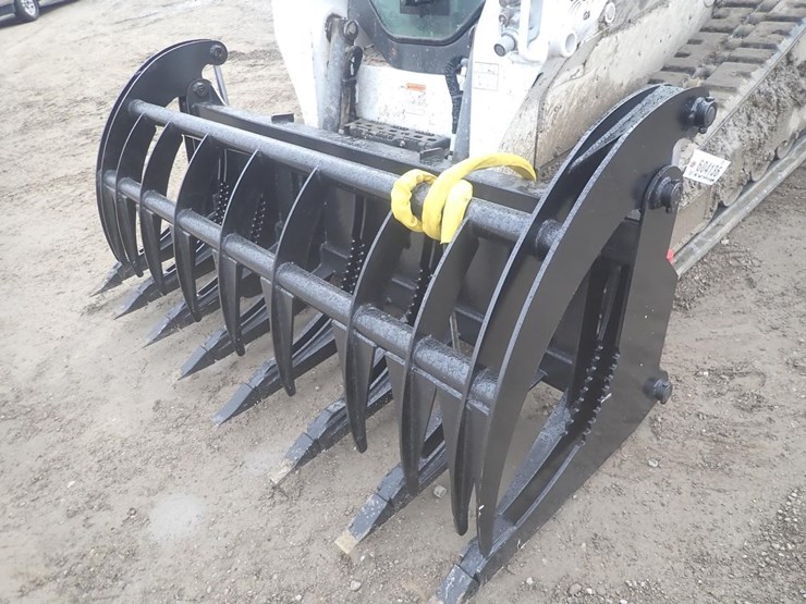 wildcat-84"-heavy-duty-skid-steer-root-rake-grapple-image-1