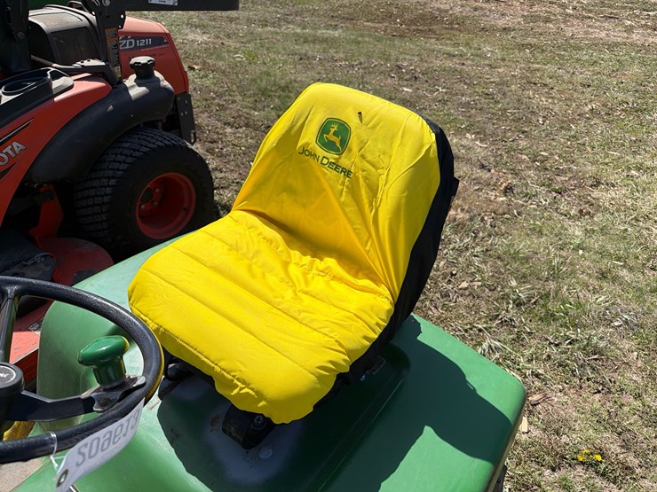 john-deere-322-image-9