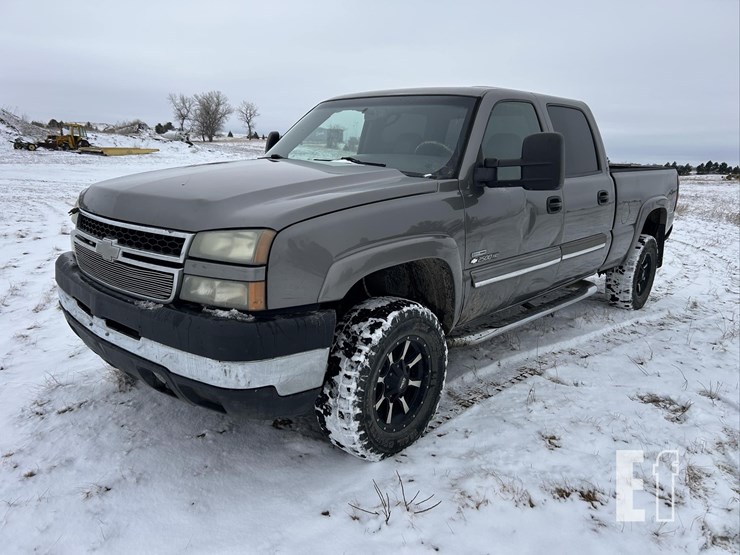 2007-chevrolet-silverado-2500hd-image-1