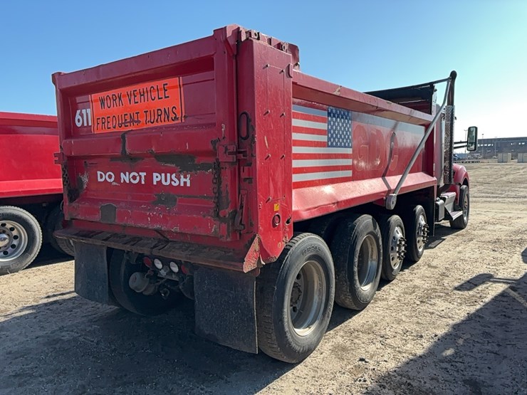 2014-kenworth-t880-image-2